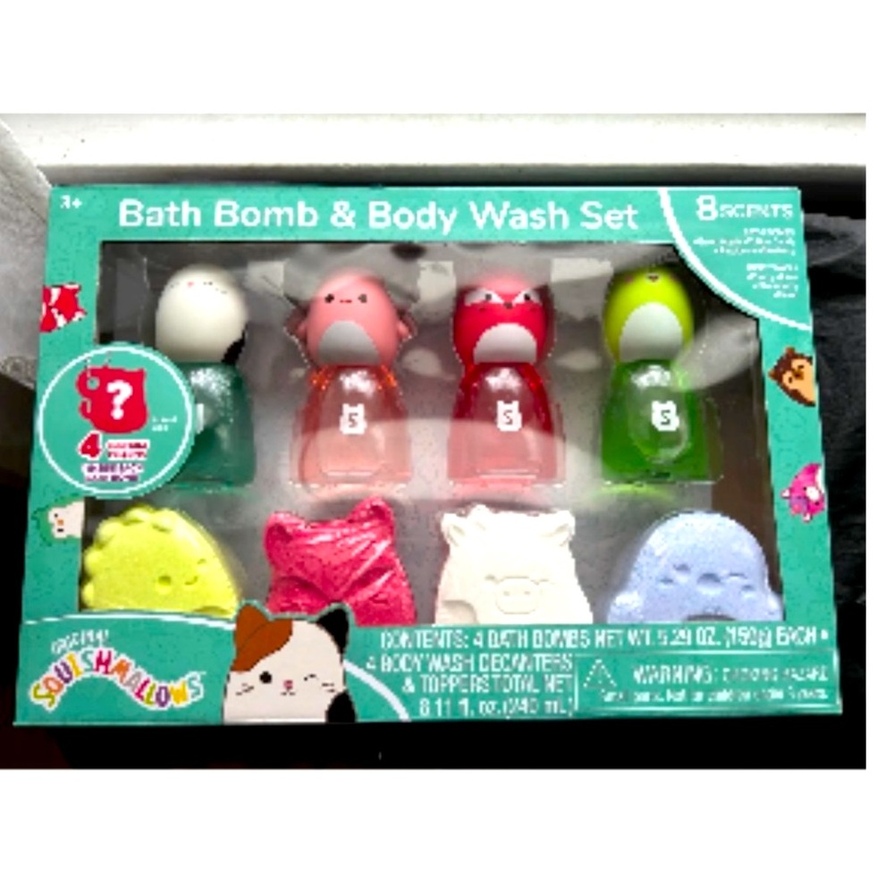 SQUISHMALLOWS BATH BOMB AND BODY WASH SET OF 8 NEW IN BOX